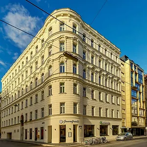 Hotell H+, Wien