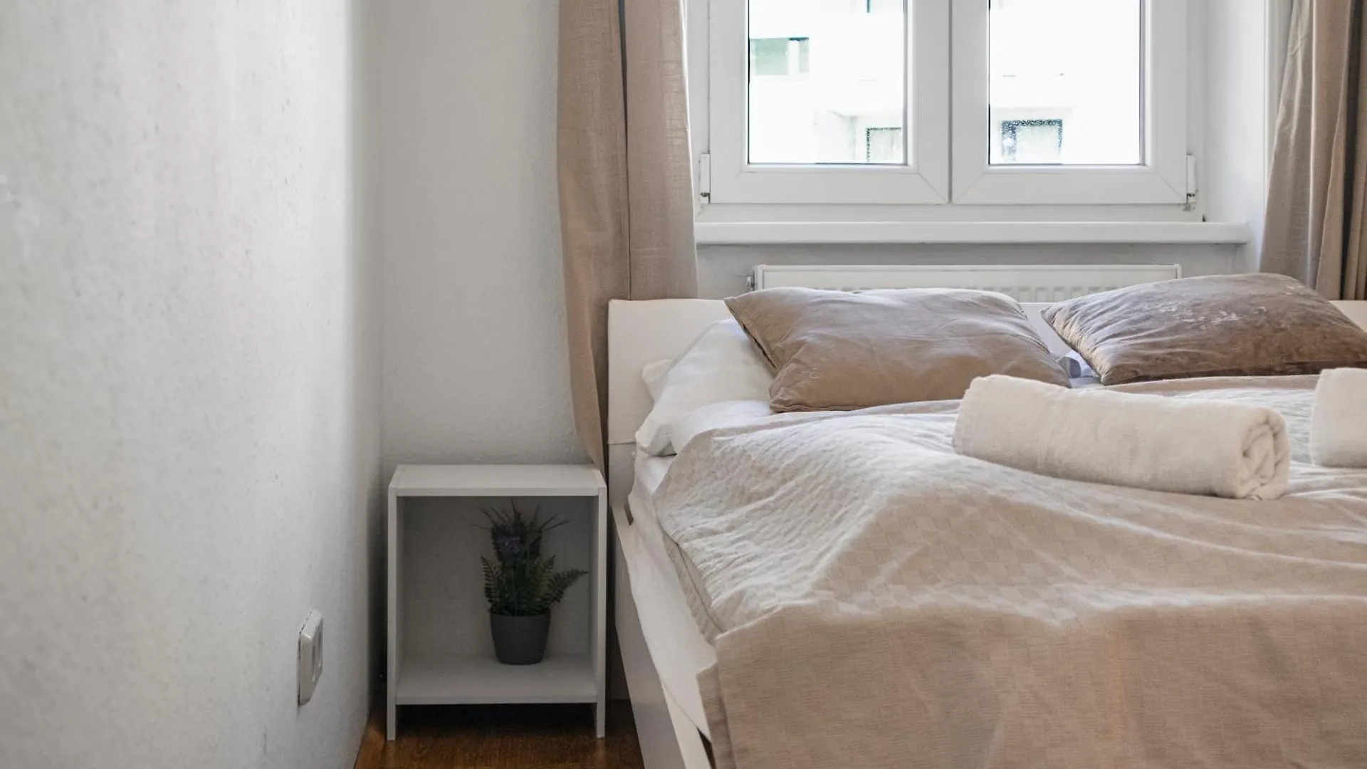 Comfy 2Br Apartment Near Downtown For Longstays Vienna